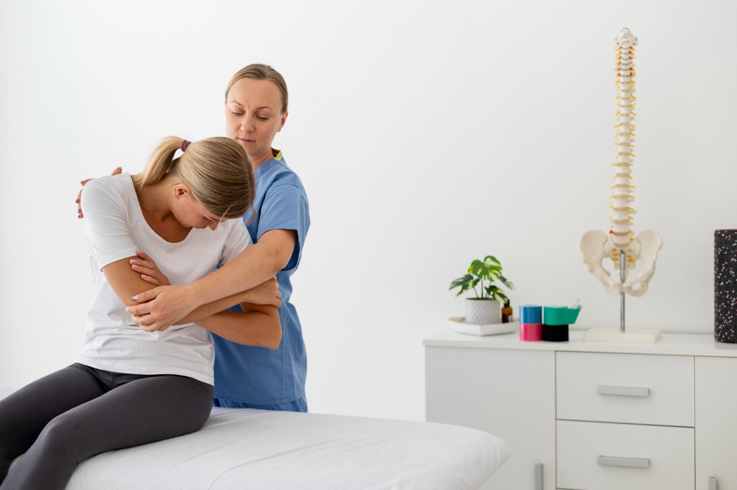 Physiotherapist proses for Back Pain Treatment Dover